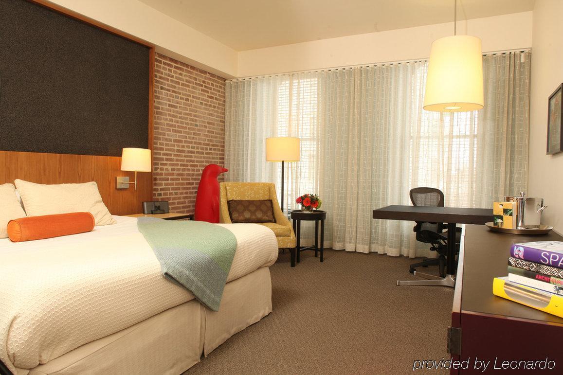 21C Museum Hotel Louisville Room photo